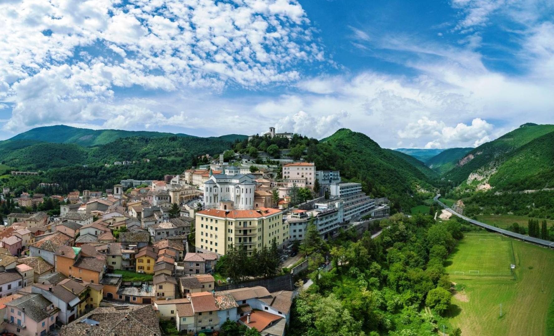 Hotel Delle Rose Cascia Exterior photo