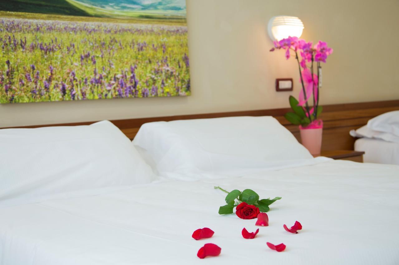 Hotel Delle Rose Cascia Exterior photo